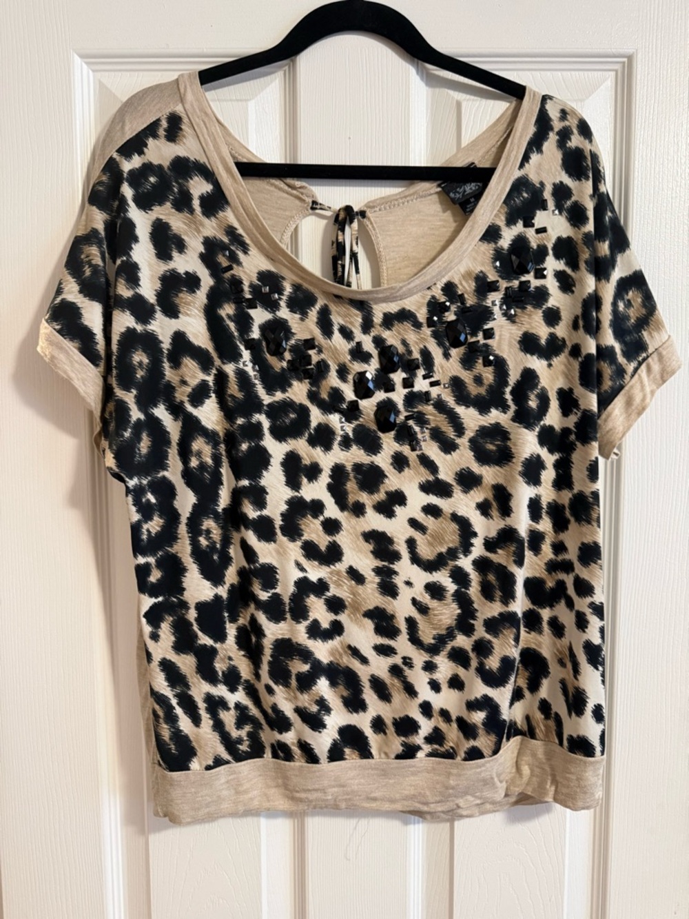 Daytrip Leopard Print Short Sleeve Tee in Tan and Black